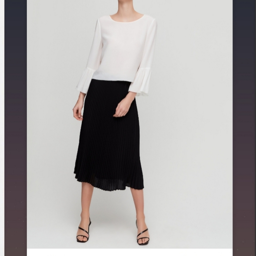 Aritzia Babaton Midi Pleated Skirt size XS NWOT